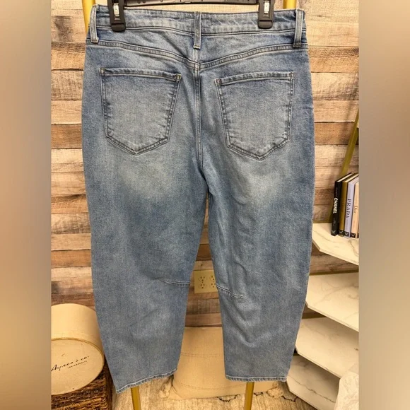 Kut from the Kloth Light Blue High-Rise Relaxed Jeans - Picture 2 of 4